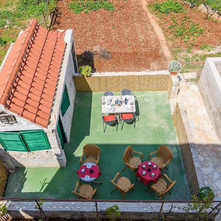 Apartmani Marko I Ana Marina Exteriör bild