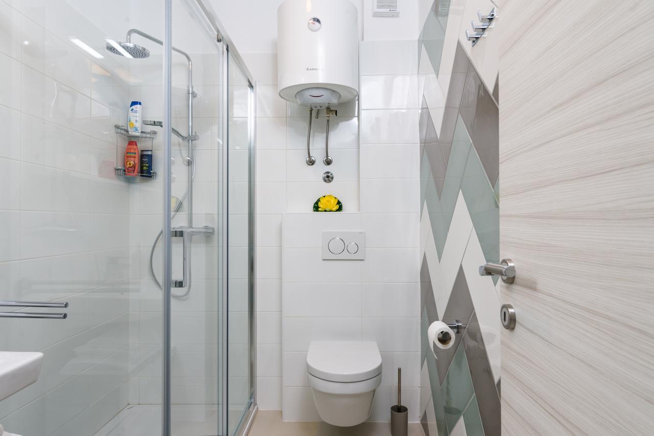 Apartmani Marko I Ana Marina Exteriör bild