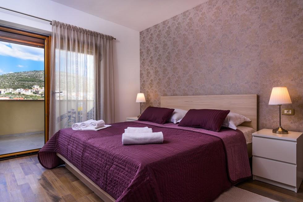 Apartmani Marko I Ana Marina Exteriör bild