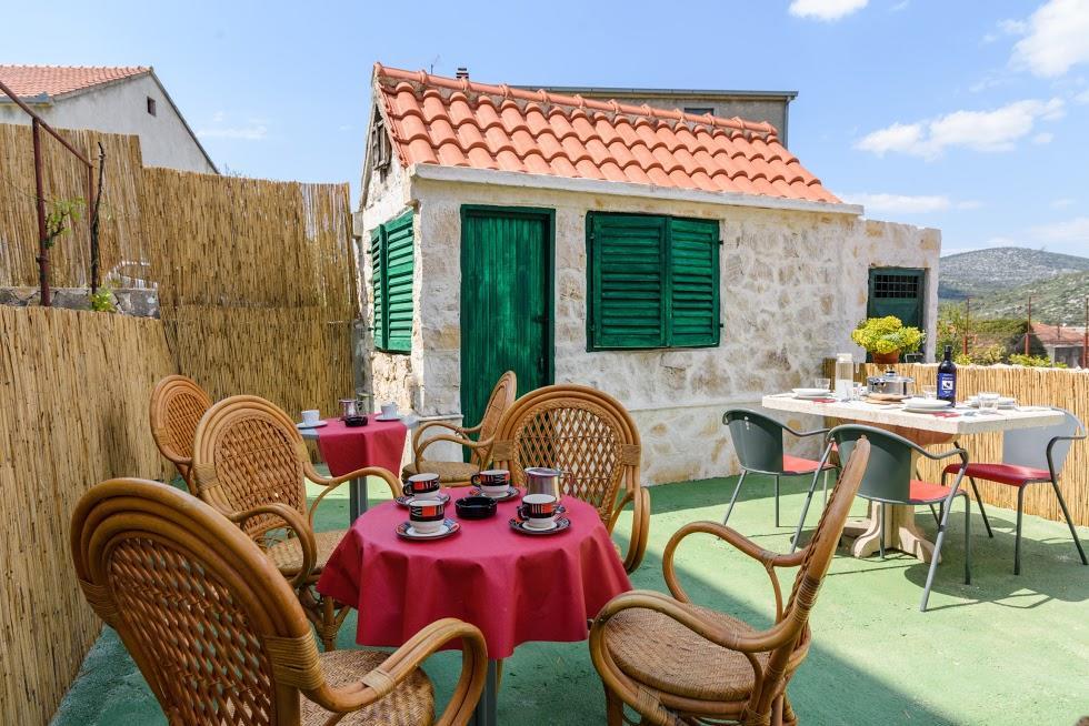 Apartmani Marko I Ana Marina Exteriör bild